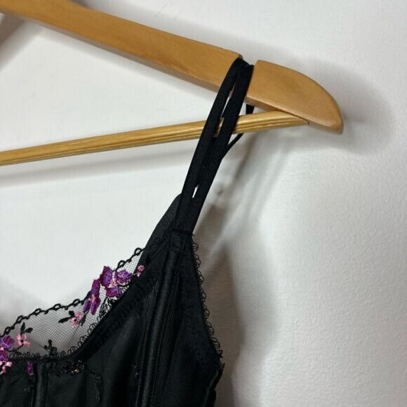 Victorias Secret Women’s Size Small Very Sexy Floral Embroidered Corset Top - Picture 4 of 10